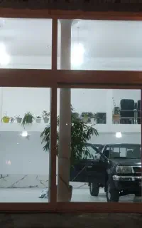 نمایشگاه اتومبیل