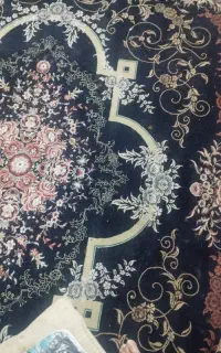 قالی 12متری1000شانه گلدیس کمی سوختگی وکم پارگی