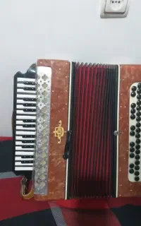 فروش آکاردئون  .قارمان
