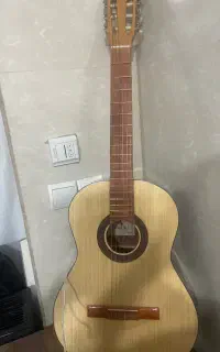 گیتار ورونا