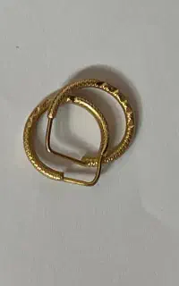گوشواره و پلاک طلا