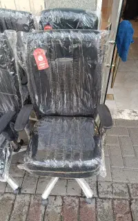 صندلی گردان اداری