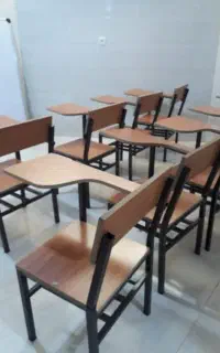 صندلی دانش اموزی