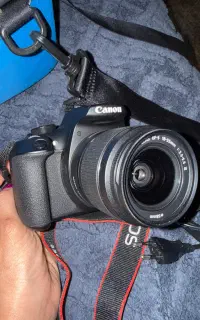 دوربین کنون۱۳۰۰D