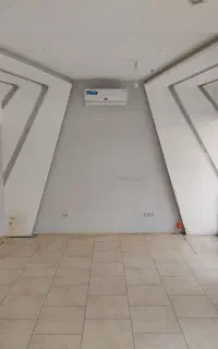 تجاری بر خیابان ملانفس