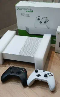xbox one s 1tb دو دسته عین آکبند
