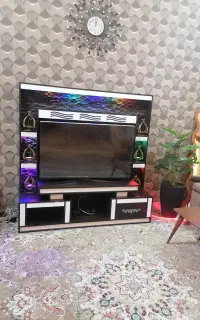 میز تلوزیون در حد نو