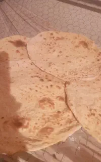 نان خانگی باآردمحلی . فرخشهر