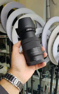 لنز حرفه ای سونی