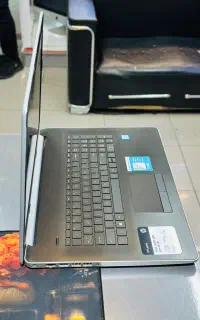 لپتاب hp نسل۸ رم۸ ssd 256 ضمانت مرجوعی