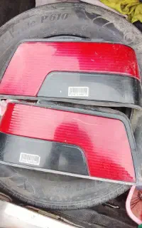چراغ عقب پژو 405 صحیح و سالم