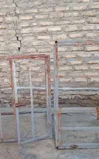 قفس لاری  مرغ قفس آهنی