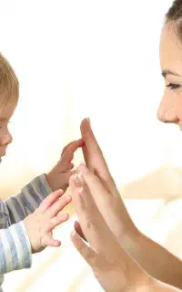 نیروی خدماتی منزل و پرستار کودک