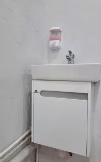 روشویی و شیر آلات