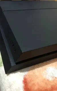 PS4 fat 1 tra  کپی خور دو دسته اورجینال