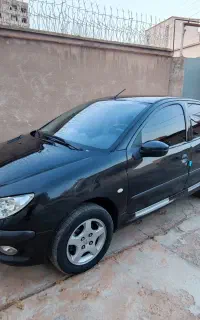 پژو ۲۰۶ sd v8 سفارشی کم کار
