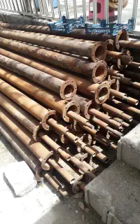 لوله فلزی چاه  اب