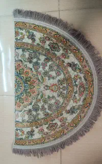 پادری نیم دایره