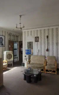 واحد ۱۰۰ متری در میدان آزادی