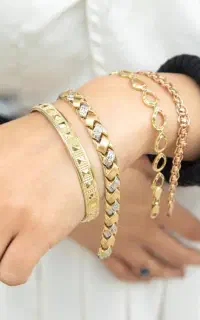 دستبند طلا پیدا شده