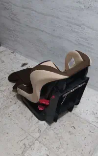 صندلی کودک