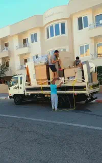 کارگراثاثیه منزل برا نیازمندرایگان جبار
