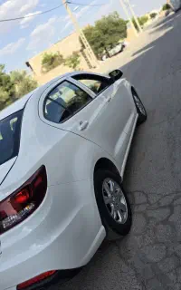 شاهین G مدل ۴۰۲ سانروف دار تمیز درجه ۱