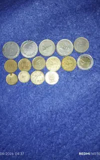 تعدادی سکه وقفل خودکار