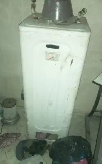 آبگرمکن مخزن دا ایستاده و دیواری