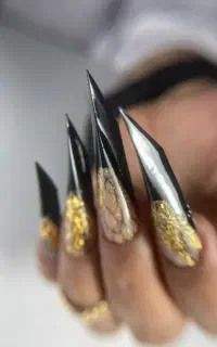 آموزش تخصصی کاشت ناخن