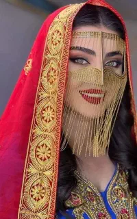 نقاب طلایی