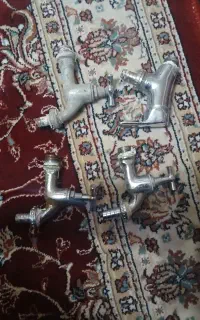 شیر آب فلزی