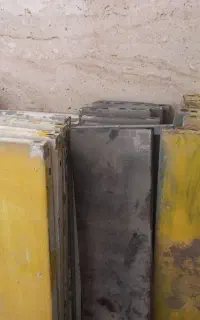قفسه فلزی