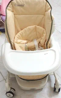 صندلی غذا خوری چندکاره کودک