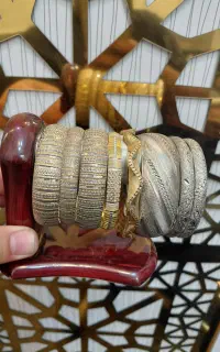 خرید طلا به قیمت تابلو( اگر تمیز بود با ۳دهم درصد)