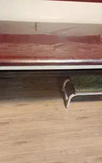 تخت معاینه