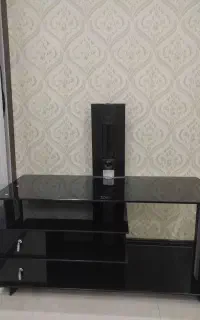 میز تلویزیون شیشه ای
