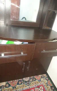 کمد چوبی در حد نو