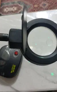 ذره بین چراغ دار