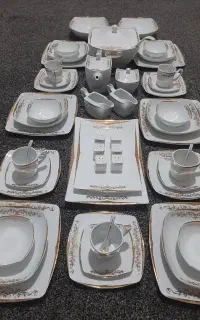 سرویس چینی ۱۲ نفره