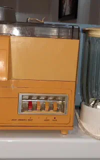 آبمیوه گیری و مخلوط کن ناسیونال ساخت ژاپن
