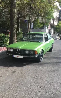 بی ام و ۳۲۰