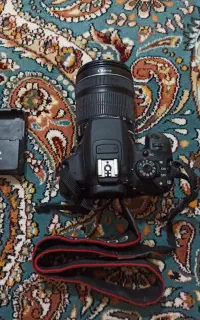دوربین کنون 700D