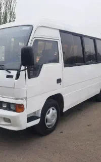 مینی بوس هیوندا کروز  مدل ۱۳۸۰