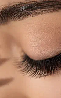 اکستنشن مژه و لیفت ابرو و مژه