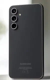 S25fe خوشرنگ جذاب باضمانت طلا درموبایل پاژ