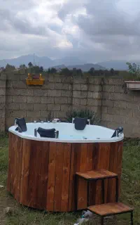 وان و جکوزی