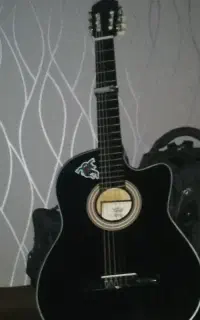 گیتار فروش فوری