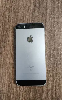 آیفون se