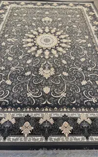 فرش ماشینی خدادادی با موجودی متنوع